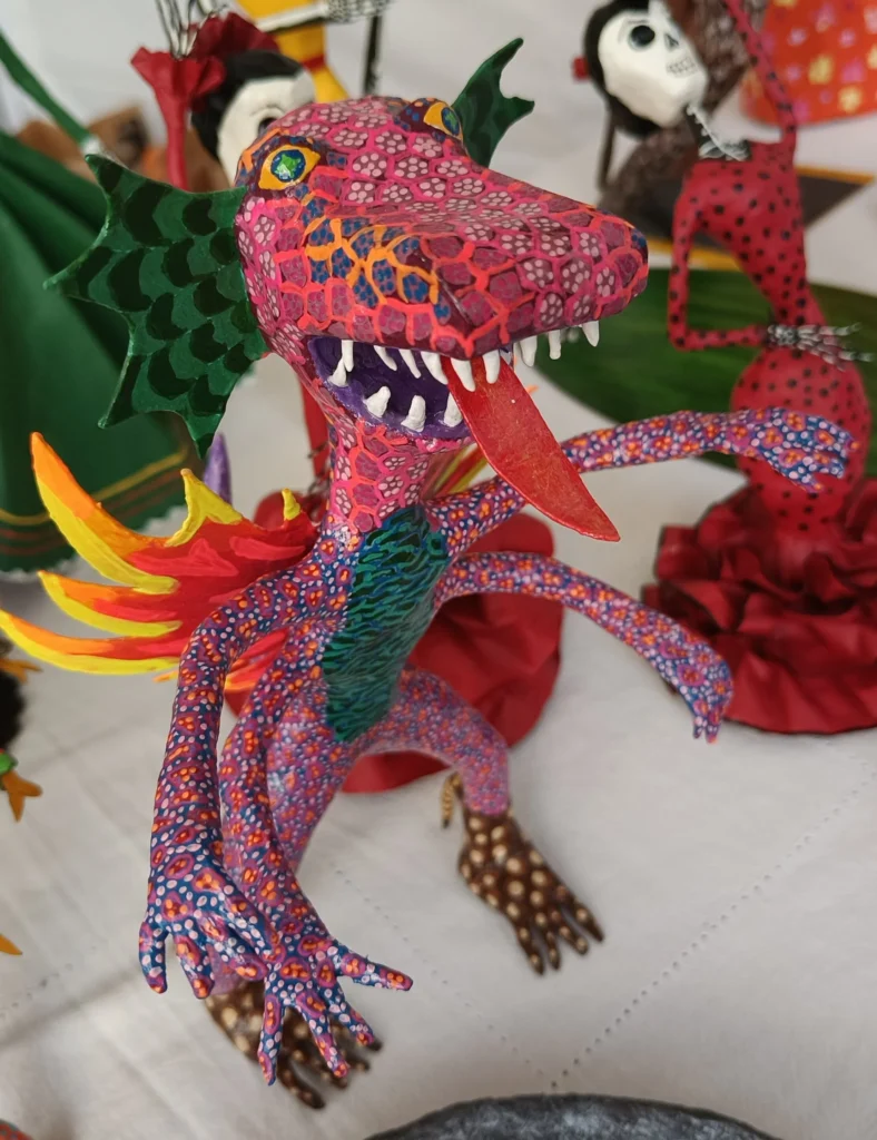 Alebrije Rigoberto colores vibrantes
